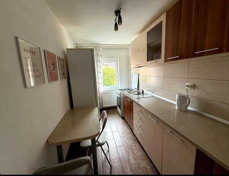 Apartament cu 2 camere decomandat în Noua