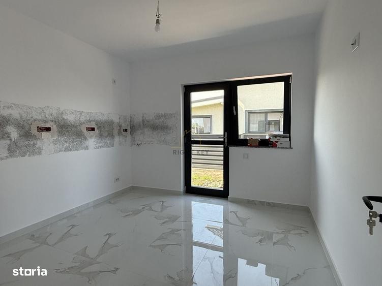 Casă cu 4 camere cu Teren 450 Mp în Ciorogârla