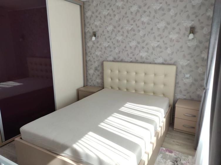 Apartament cu 3 camere decomandat în Valea Adâncă