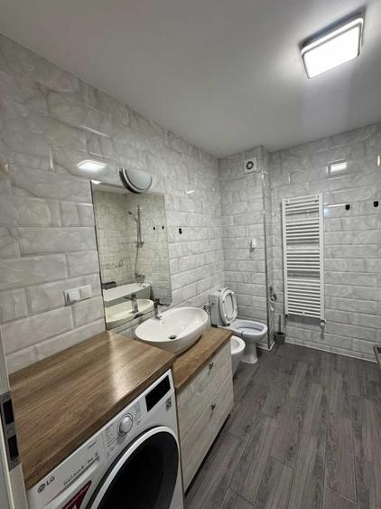 Apartament cu 2 camere semidecomandat în Borhanci
