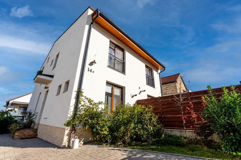 Duplex cu 4 camere cu Canalizare în Mănăștur