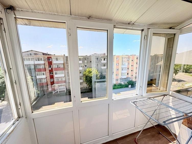Garsonieră decomandată în Brazda lui Novac