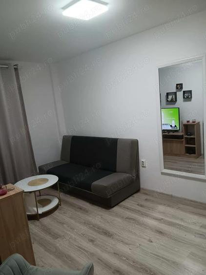 Apartament cu 2 camere semidecomandat în Hipodrom