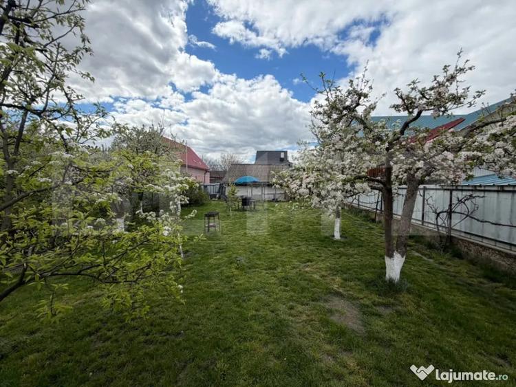 Casă cu 3 camere cu Teren 1400 Mp în Burdujeni