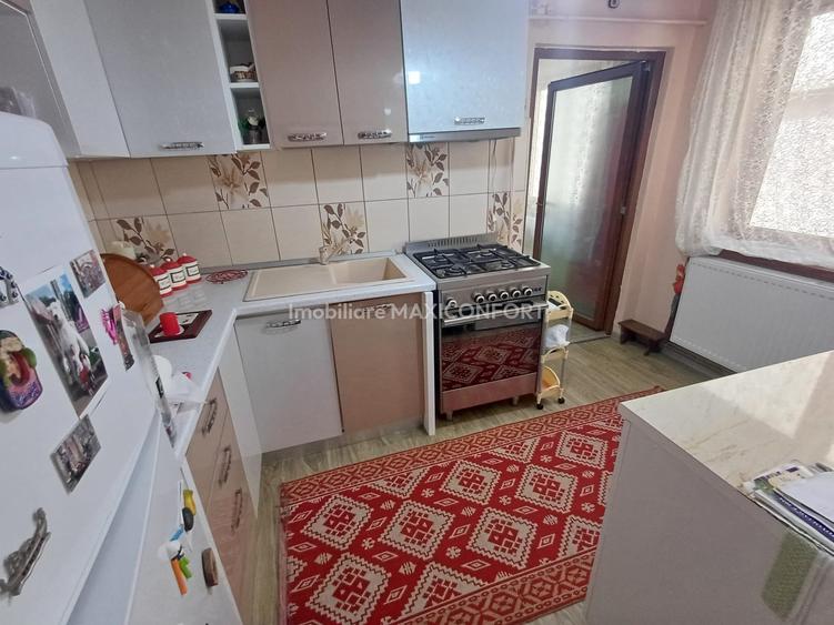 Casă de vânzare, zona centrala-Imobiliare MAXICONFORT - 7