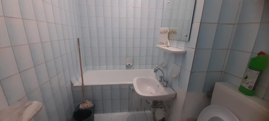 Apartament cu 3 camere decomandat în Drumul Taberei