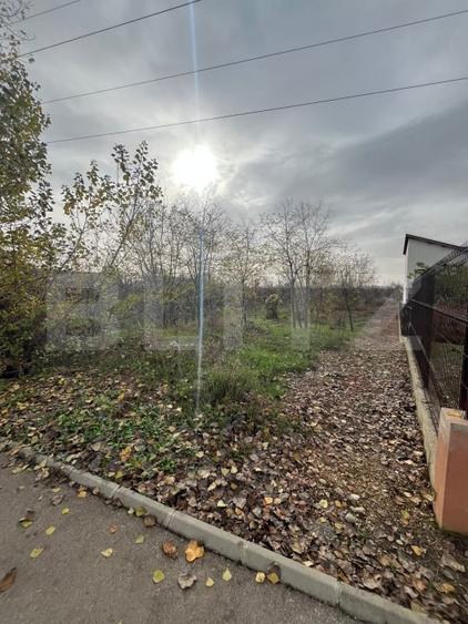 Teren Construcții intravilan de 1200 mp, în Centură
