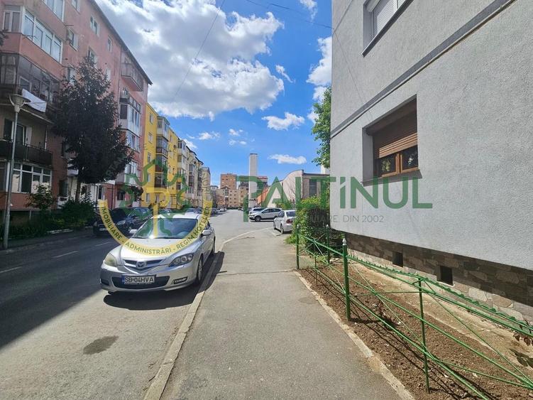 Apartament cu 2 camere semidecomandat în Vasile Aaron