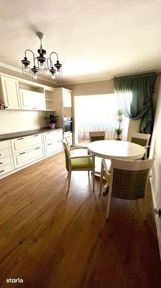Apartament cu 3 camere decomandat în Aradul Nou