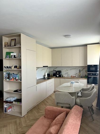 Apartament cu 2 camere decomandat în Exterior Vest