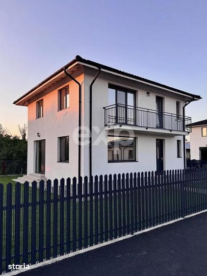 Casă cu 5 camere cu Teren 350 Mp în Ulmi