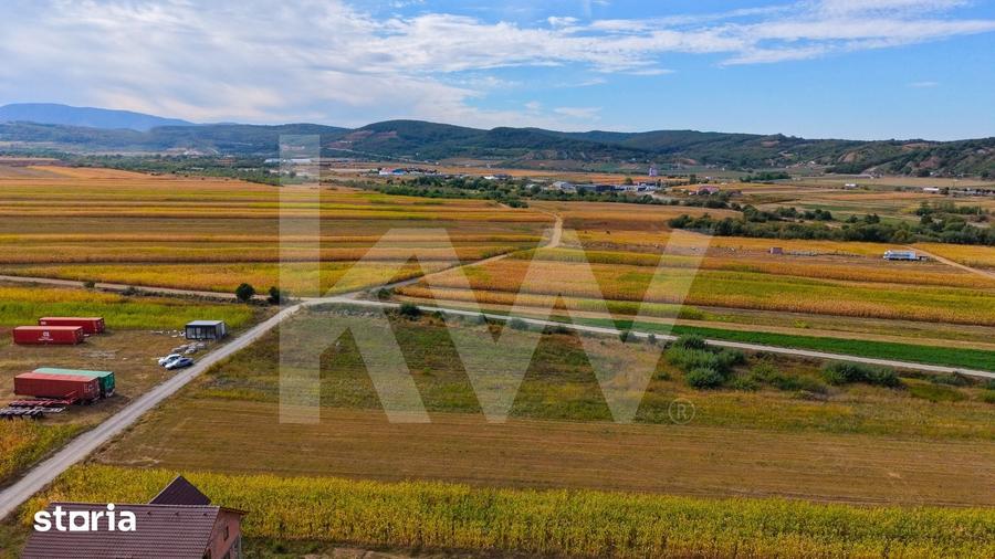 Teren de 3752 mp, în Cristian