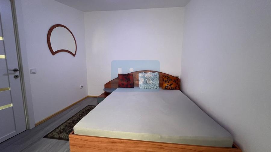 Casă cu 3 camere cu Canalizare în Ultracentral