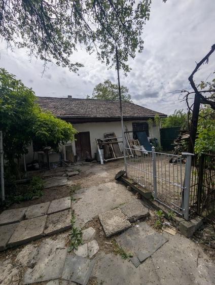 Casă cu 4 camere în Budiului
