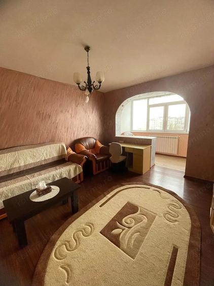 Apartament cu 2 camere decomandat în Micro 20