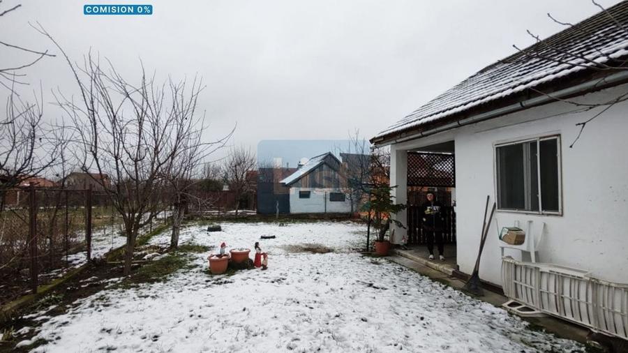 Casă cu 7 camere cu Canalizare în Sânmartin