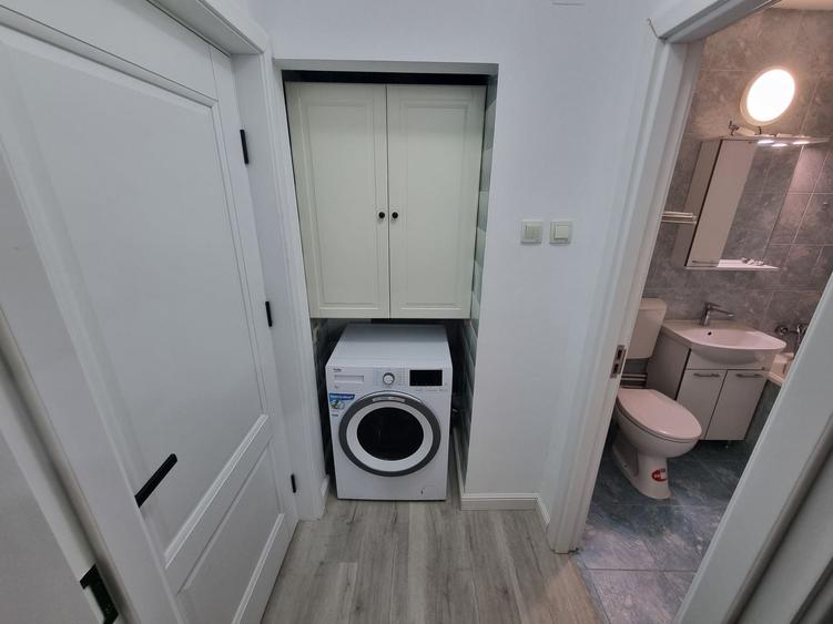 Apartament cu 2 camere semidecomandat, mobilat în Ultracentral