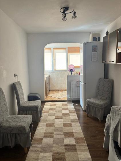 Apartament cu 4 camere decomandat în Dristor