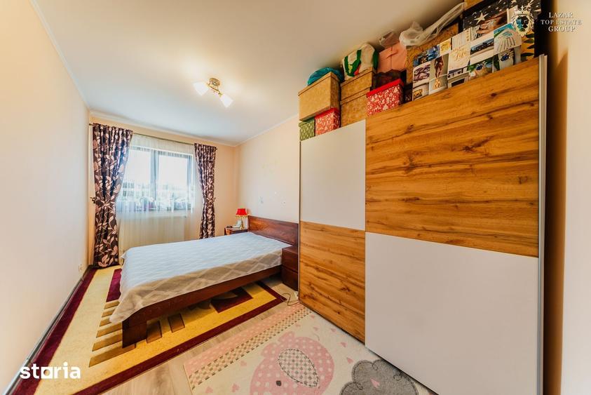 Casă cu 4 camere cu Teren 233 Mp în Julița