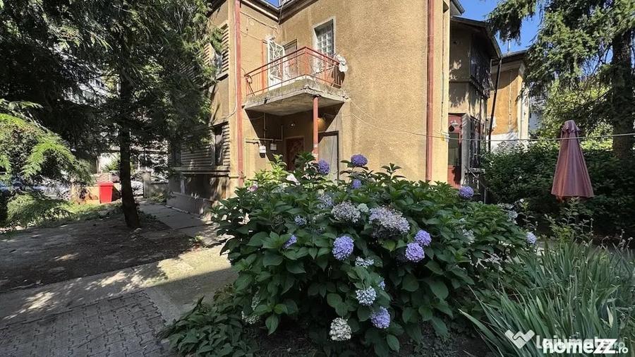 Casă cu 5 camere cu Teren 363 Mp în Agronomie