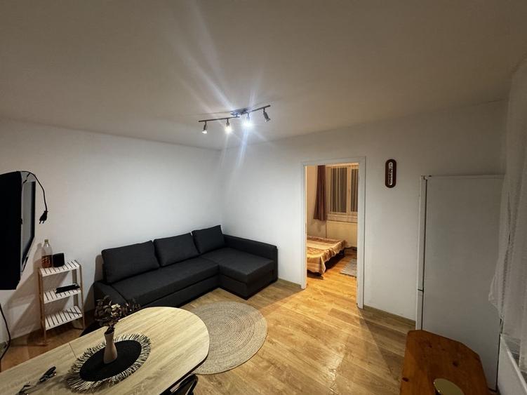 Apartament cu 2 camere semidecomandat în Lazaret