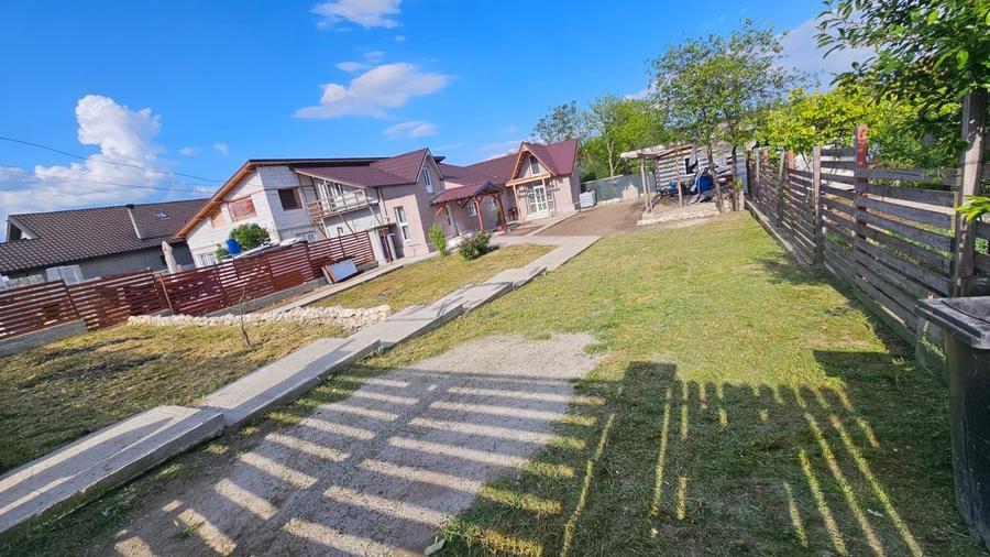 Casă individuală cu 3 camere cu Teren 700 Mp în Poarta Albă