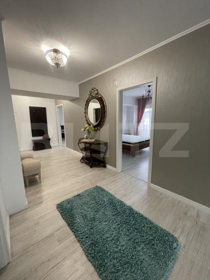 Apartament cu 3 camere decomandat, mobilat în Central