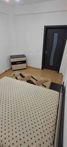 Apartament cu 2 camere decomandat în Roșu