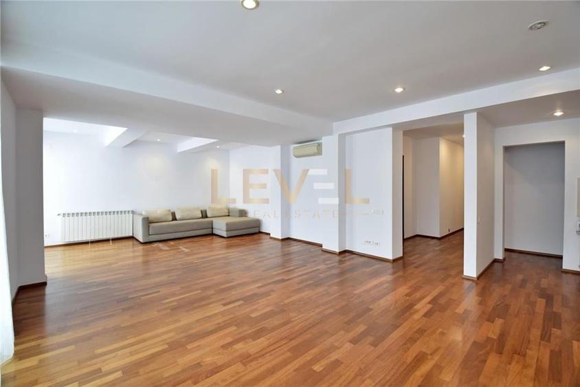 Apartament cu 2 camere decomandat, mobilat în Herăstrău — fotografia 1