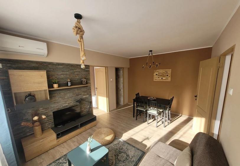 Apartament cu 2 camere semidecomandat, mobilat în Calea Victoriei