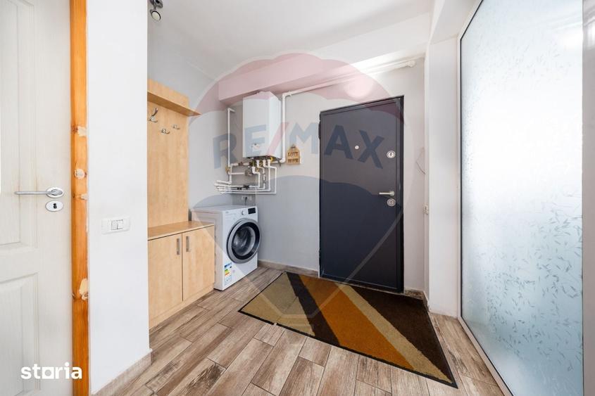 Apartament cu 3 camere în Tractorul
