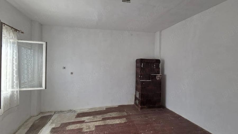 Casă cu 4 camere cu Teren 309 Mp în Vest