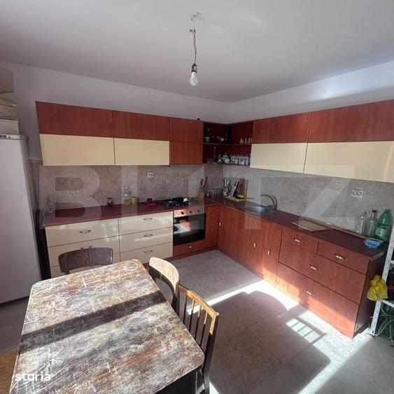 Casă cu 4 camere cu Teren 1000 Mp în Cornești