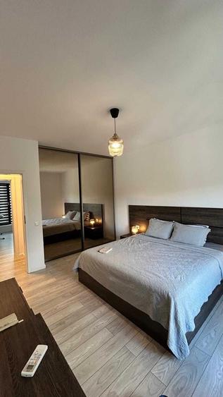 Casă cu 4 camere cu Teren 100 Mp în Central
