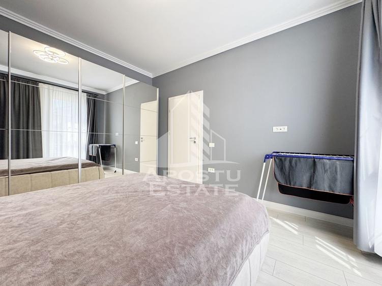 Apartament cu 2 camere semidecomandat, mobilat în Giroc