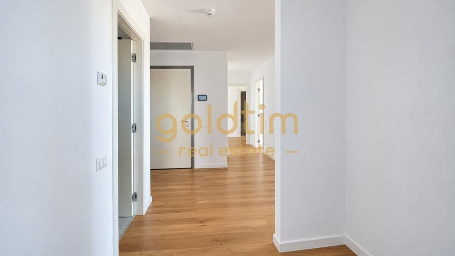 Apartament cu 4 camere semidecomandat, mobilat în Floreasca