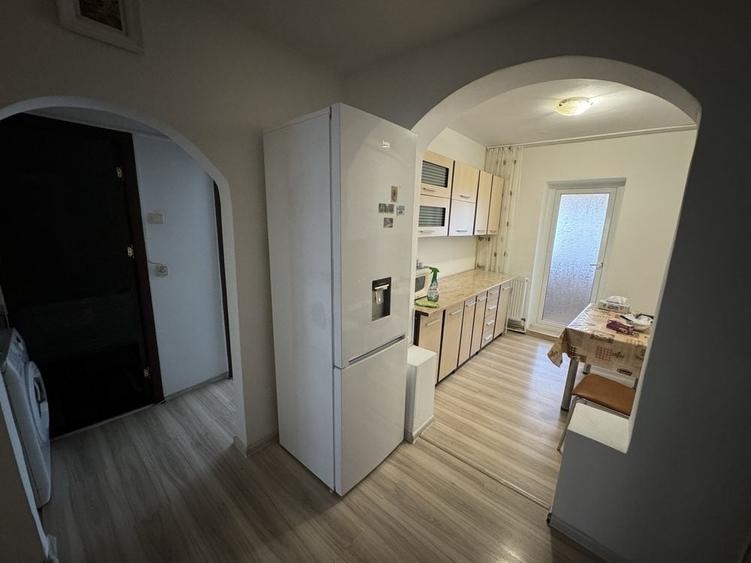 Disponibil de la 1 iulie. Apartament de inchiriat 2 camere - 8