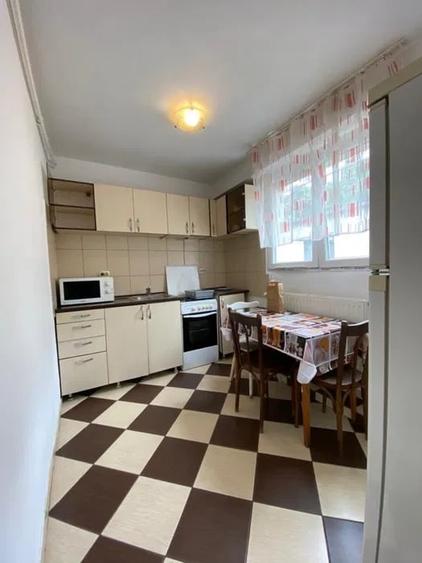 Apartament cu 2 camere decomandat, mobilat în Drumul Taberei