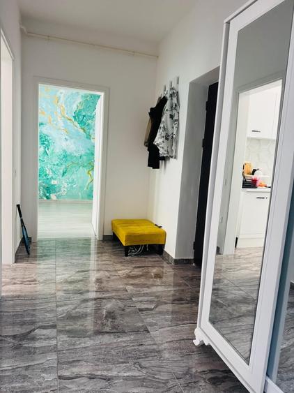 Apartament cu 2 camere decomandat în Runcu
