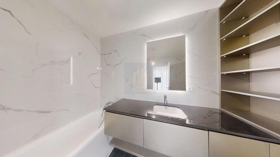 Apartament cu 2 camere semidecomandat, mobilat în Eminescu