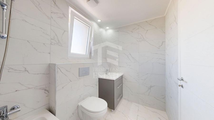 Penthouse cu 3 camere decomandat în Ștefăneștii de Jos
