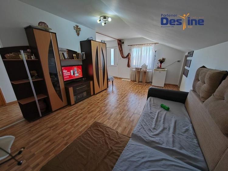 Casă individuală cu 6 camere cu Canalizare în Copou