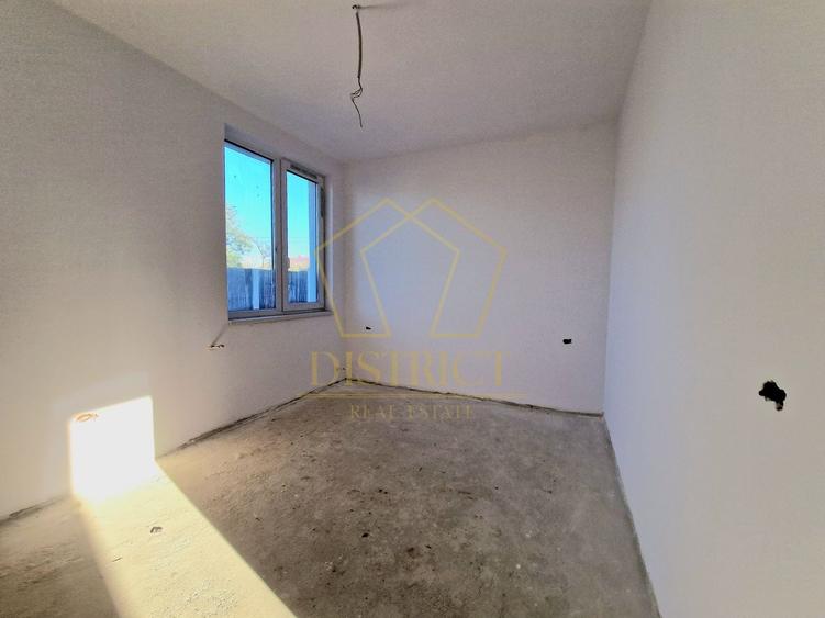 Duplex cu 3 camere cu Canalizare în Bucovăț (Remetea Mare)