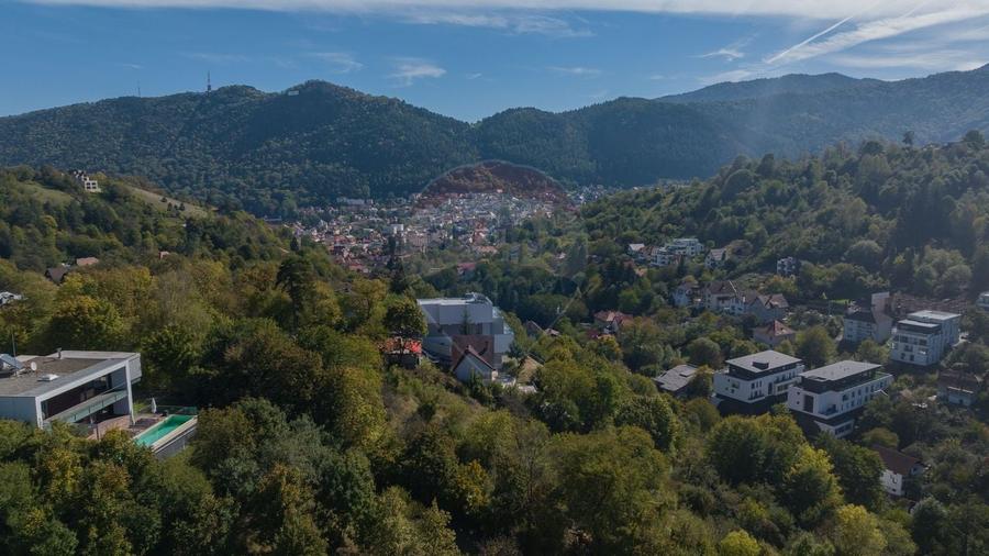 Teren Construcții intravilan de 4175 mp, în Drumul Poienii