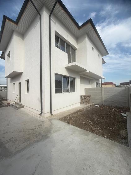 Casă cu 5 camere cu Canalizare în Bragadiru