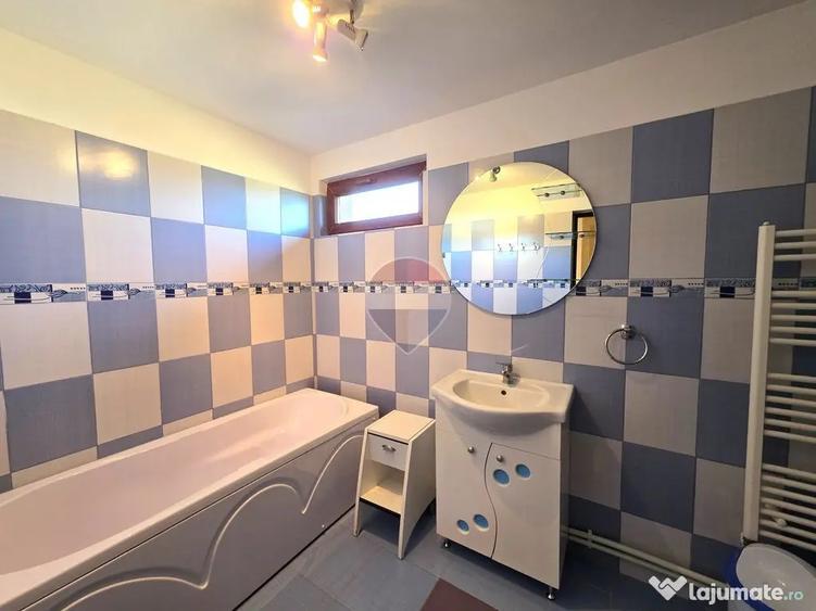 Casă cu 5 camere cu Teren 950 Mp în Cândești