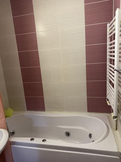 Apartament cu 2 camere decomandat în Ultracentral