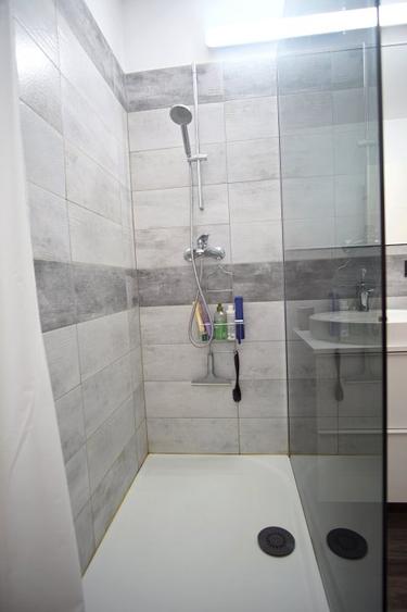 Apartament cu 3 camere decomandat, mobilat în Unirii