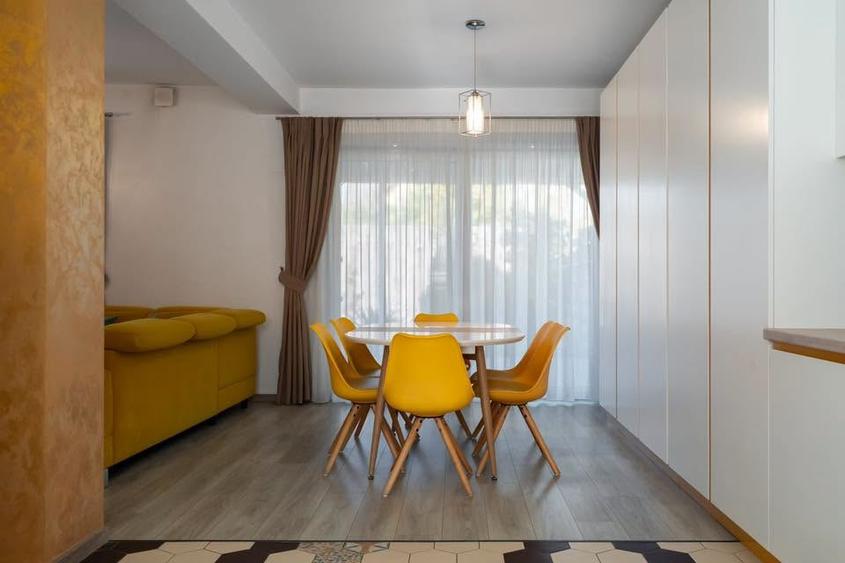 Duplex cu 4 camere cu Canalizare în Rahova