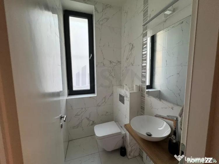 Casă cu 5 camere cu Teren 325 Mp în Iancu Nicolae